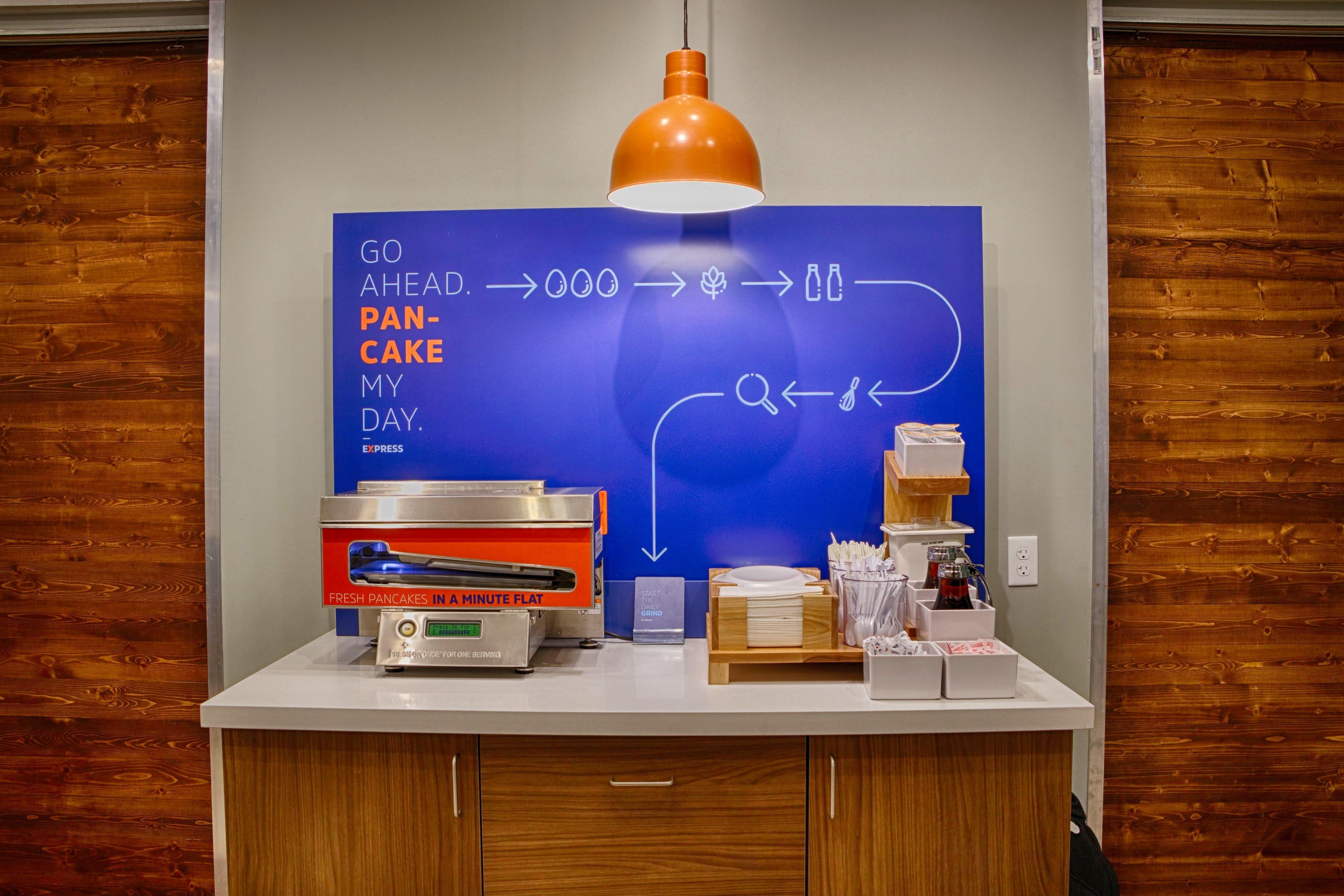 Holiday Inn Express & Suites - Kokomo South By Ihg エクステリア 写真
